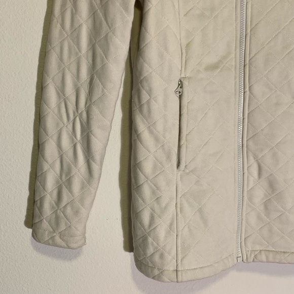 The North Face Quilted Ivory Jacket - Picture 2 of 8